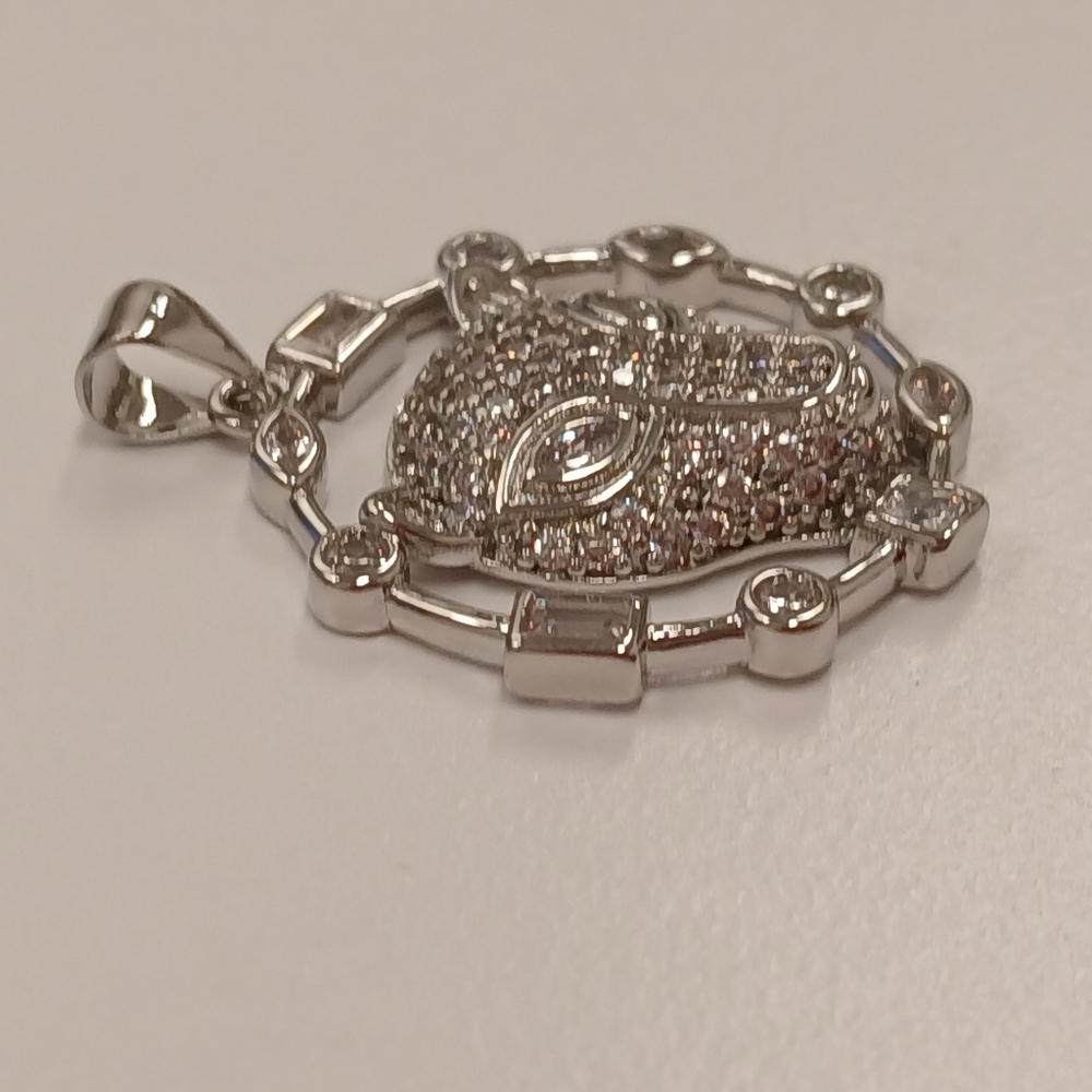 Nwot 18k White Gold Plated Panther Pendant By Pretty Bird Jewelry - Picture 5 of 7